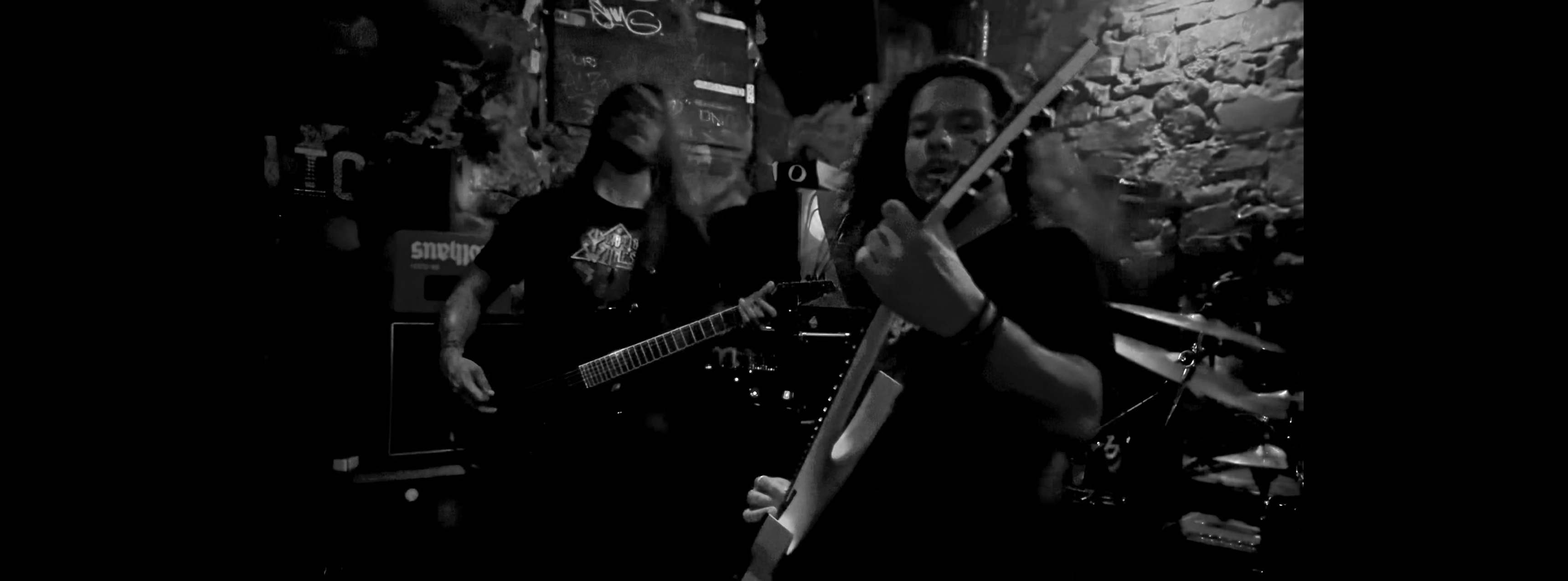 Band artwork / live photo